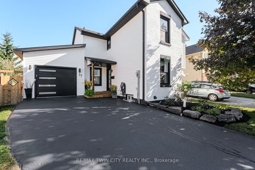 17 Banbury Rd, Brantford, ON, N3P1C9 | Card Image