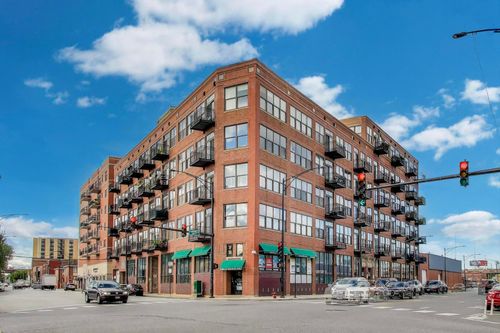 unit-210-2310 S Canal St, Chicago, IL, 60616-2018 | Card Image