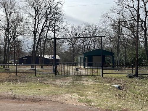 140 Lcr 743d, Thornton, TX, 76687-2439 | Card Image