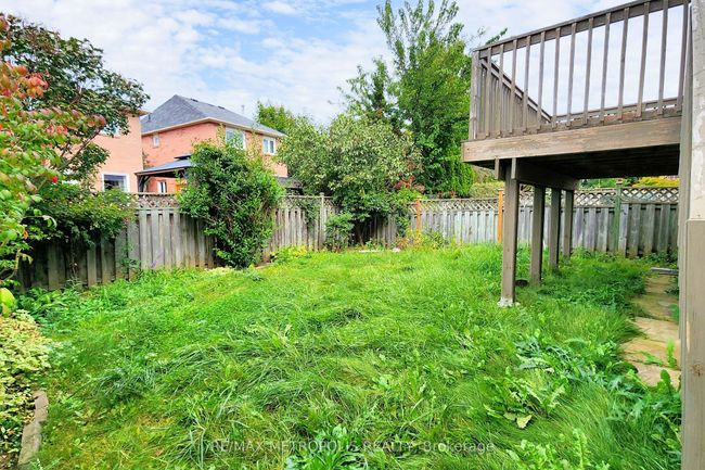 11 Noake Cres, House other with 3 bedrooms, 3 bathrooms and 4 parking in Ajax ON | Image 40
