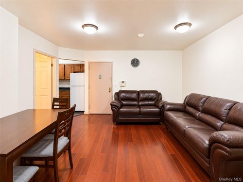 1a-104-31 39th Ave, Corona, NY, 11368-2373 | Card Image