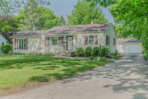 716 Kirkwood Ave, Winthrop Harbor, IL, 60096-1557 | Card Image
