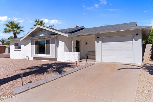 8602 E Roanoke Ave, Scottsdale, AZ, 85257-1841 | Card Image
