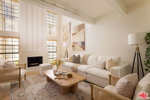 3-934 2nd St, Santa Monica, CA, 90403 | Card Image