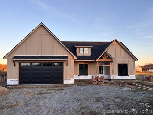 145 S 427, Pryor, OK, 74361-7712 | Card Image