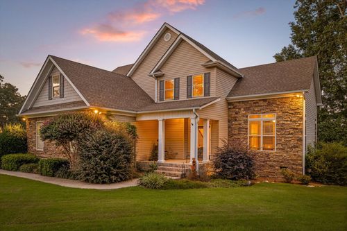 114 Avenue Of The Oaks, Rock Spring, GA, 30739-5008 | Card Image