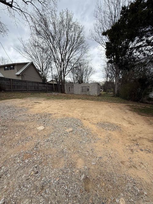 150 W Wycough St, Batesville, AR, 72501-3231 | Card Image