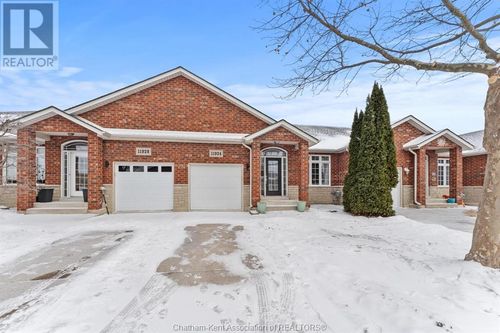 11924 Cobblestone Cres, Windsor, ON, N8P1T7 | Card Image