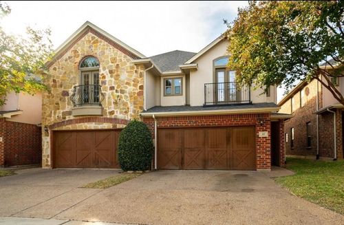 117 Corinna Ct, Hurst, TX, 76053-6834 | Card Image