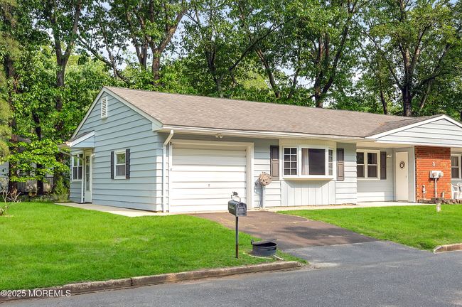 B - 5 Oregon Dr, Home with 2 bedrooms, 1 bathrooms and null parking in Whiting NJ | Image 4