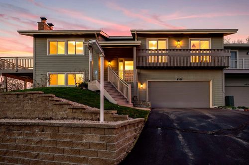6978 W 84th Street Cir, Bloomington, MN, 55438-1173 | Card Image