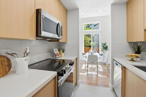 a-2265 Sun Glory Ln, San Jose, CA, 95124-1457 | Card Image