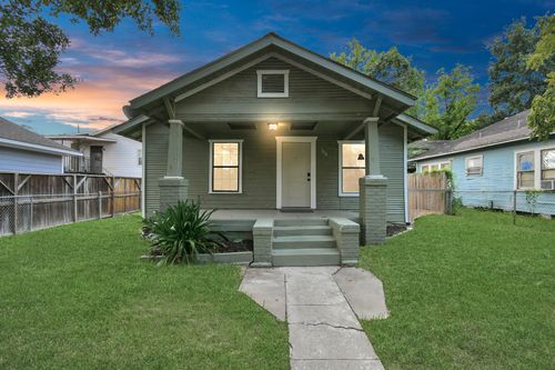 106 Kemton St, Houston, TX, 77012-1446 | Card Image