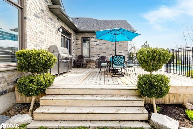 25 Mennill Drive, House other with 4 bedrooms, 4 bathrooms and 13 parking in Snow Valley ON | Image 40