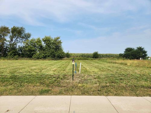 3118 Hope St, SUN PRAIRIE, WI, 53590-8705 | Card Image