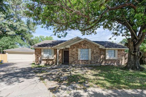 8914 Stonehearth Ln, Houston, TX, 77040-4748 | Card Image