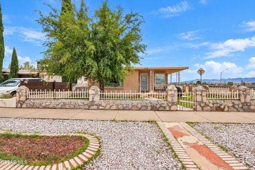 4300 Manchester Ave, El Paso, TX, 79903-1425 | Card Image