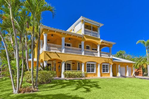 8073 S Indian River Dr, Fort Pierce, FL, 34982-7818 | Card Image