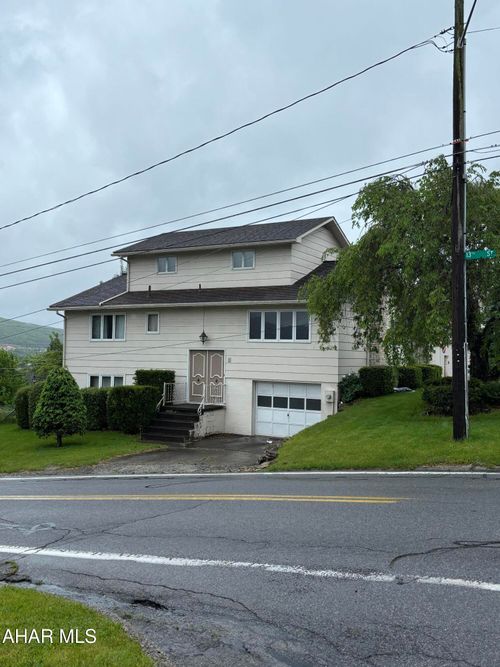 1301 Walton Avenue, Altoona, PA, 16602 | Card Image