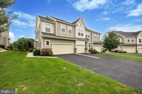 229 Kestrel Ct, KENNETT SQUARE, PA, 19348-2209 | Card Image