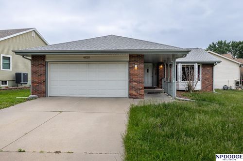 4820 Bunker Hill Rd, Lincoln, NE, 68521-1129 | Card Image