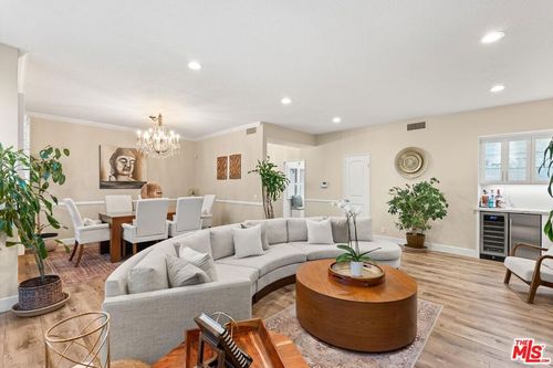 108-14844 Dickens St, Sherman Oaks, CA, 91403-3608 | Card Image