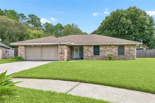 816 Lake Borgne Ct, Slidell, LA, 70461-3804 | Card Image
