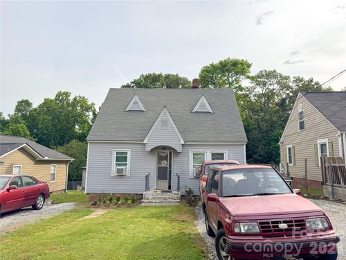 172 Sunset Dr, Thomasville, NC, 27360-9189 | Card Image