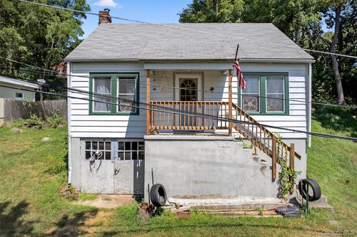 4 Tamsen Rd, Fort Montgomery, NY, 10922-7788 | Card Image
