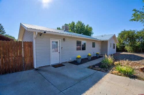 1926 Center St, Cortez, CO, 81321-2325 | Card Image