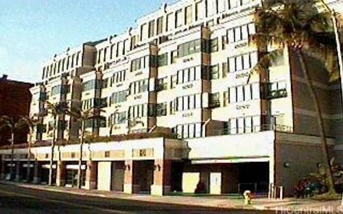 apt-530-545 Queen St, Honolulu, HI, 96813-6210 | Card Image