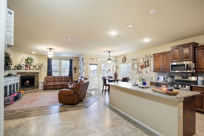 6613 Hall Of Fame Blvd, House other with 3 bedrooms, 2 bathrooms and 3 parking in Midland TX | Image 8