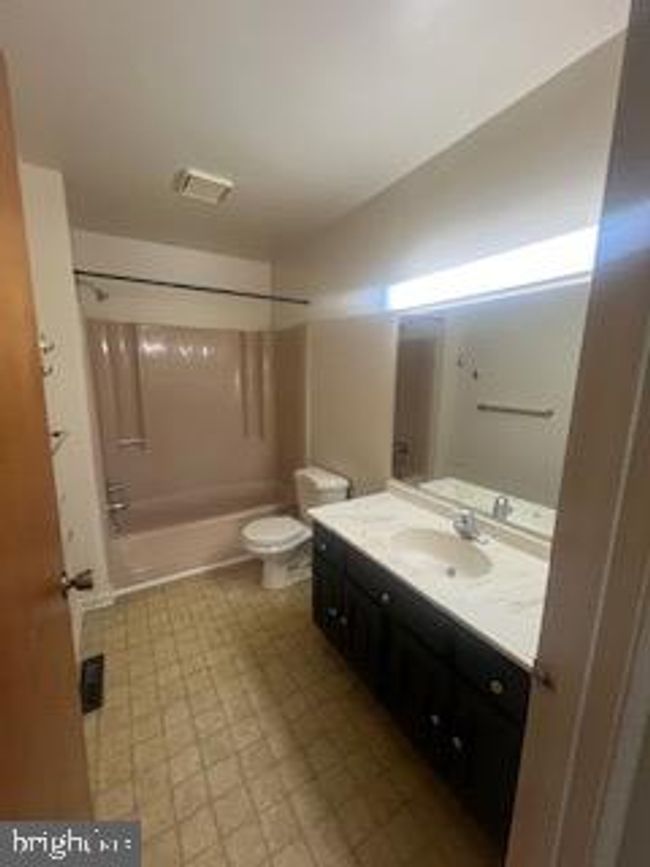 17938 Clubhouse Dr, Townhouse with 3 bedrooms, 3 bathrooms and null parking in HAGERSTOWN MD | Image 8