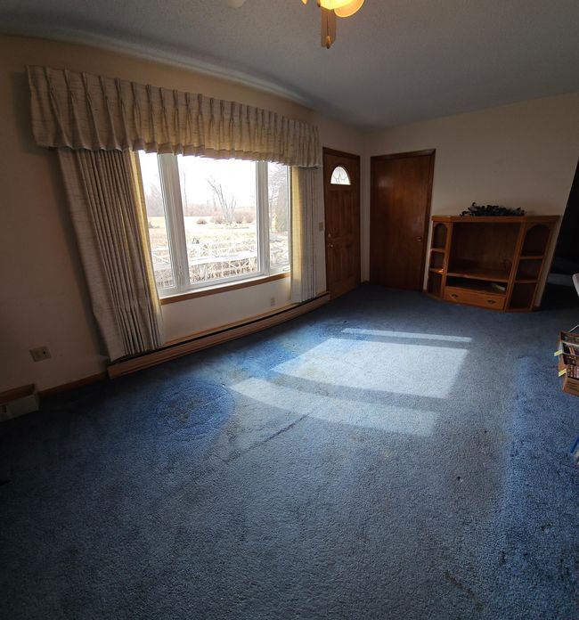 living room | Image 12