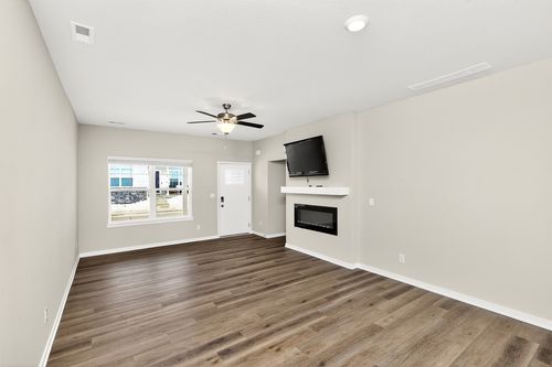 3013 Nw Countrywood Ln, Ankeny, IA, 50023-1480 | Card Image