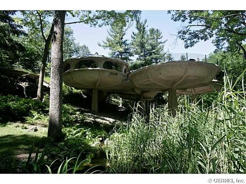 142 Park Rd, Pittsford, NY, 14534-9740 | Card Image