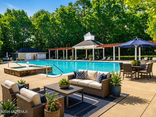 724 Amy Ct, Lakewood, NJ, 08701-6199 | Card Image