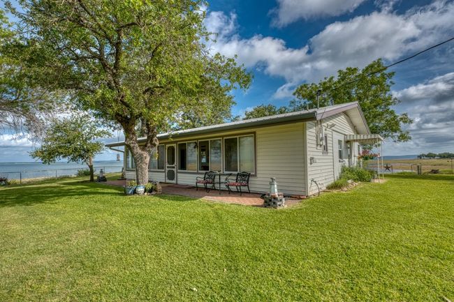 106 Chuckwagon, House other with 3 bedrooms, 3 bathrooms and 4 parking in Burnet TX | Image 6