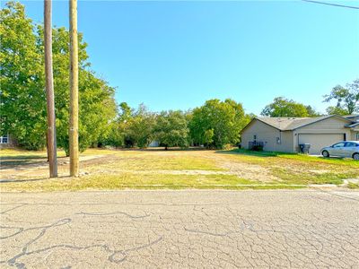 1319 N 11th Street, Home with 0 bedrooms, 0 bathrooms and null parking in Waco TX | Image 1