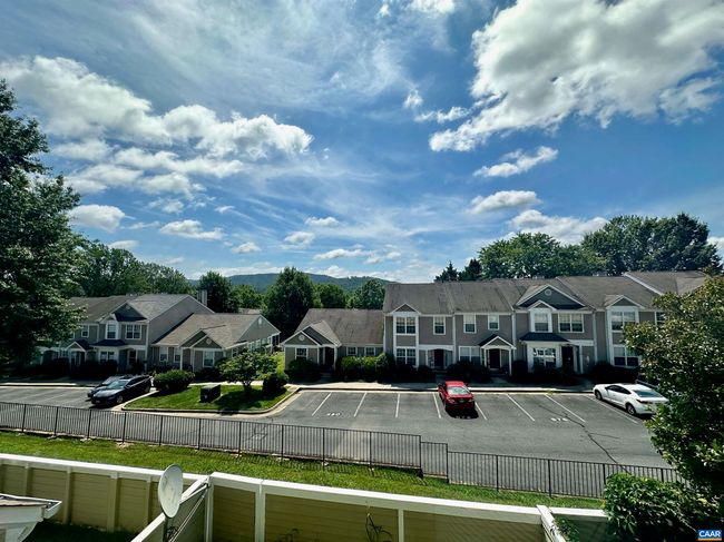 1375 Le Parc Ter, House attached with 2 bedrooms, 3 bathrooms and null parking in CHARLOTTESVILLE VA | Image 17