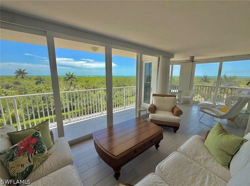 402-6361 Pelican Bay Blvd, NAPLES, FL, 34108-7124 | Card Image