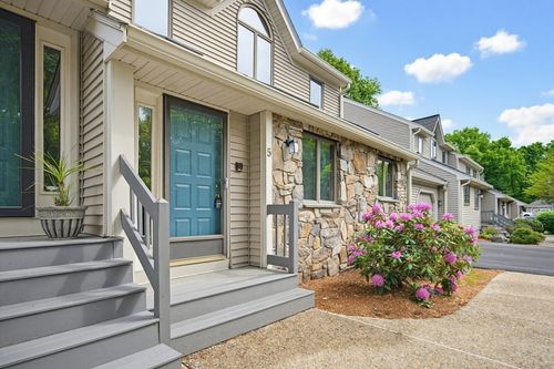 5-5 Magnolia Dr, Franklin, MA, 02038-3914 | Card Image