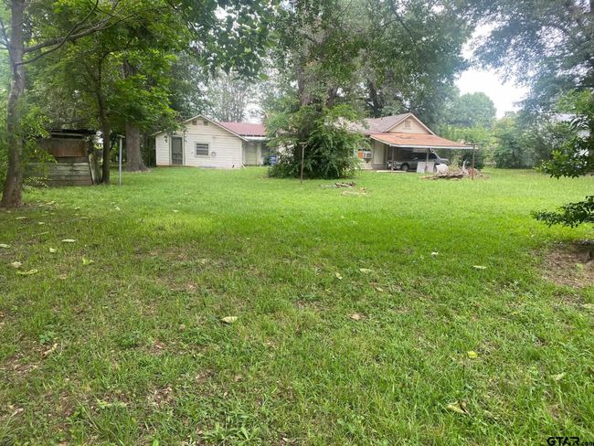 124 E Dixie Ln, House other with 4 bedrooms, 2 bathrooms and null parking in Tyler TX | Image 5