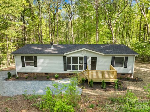 1821 Bascom Ln, Midland, NC, 28107-9705 | Card Image