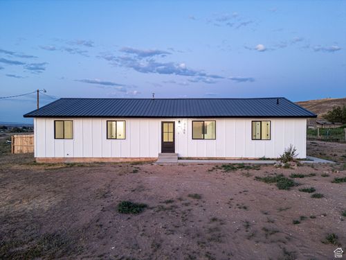 3189 S 4000 W, Roosevelt, UT, 84066-3666 | Card Image