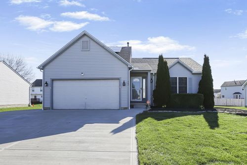 562 Allis Pl E, Reynoldsburg, OH, 43068-9471 | Card Image