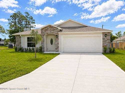 694 Airoso Rd Se, PALM BAY, FL, 32909-4815 | Card Image