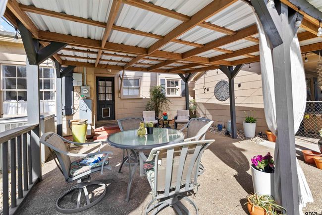 108 N Ponsard St, House other with 3 bedrooms, 2 bathrooms and null parking in Troup TX | Image 21