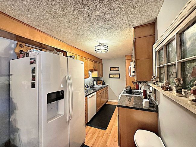 APT-170 - 440 North Ave, Condo with 3 bedrooms, 2 bathrooms and 2 parking in Haverhill MA | Image 4
