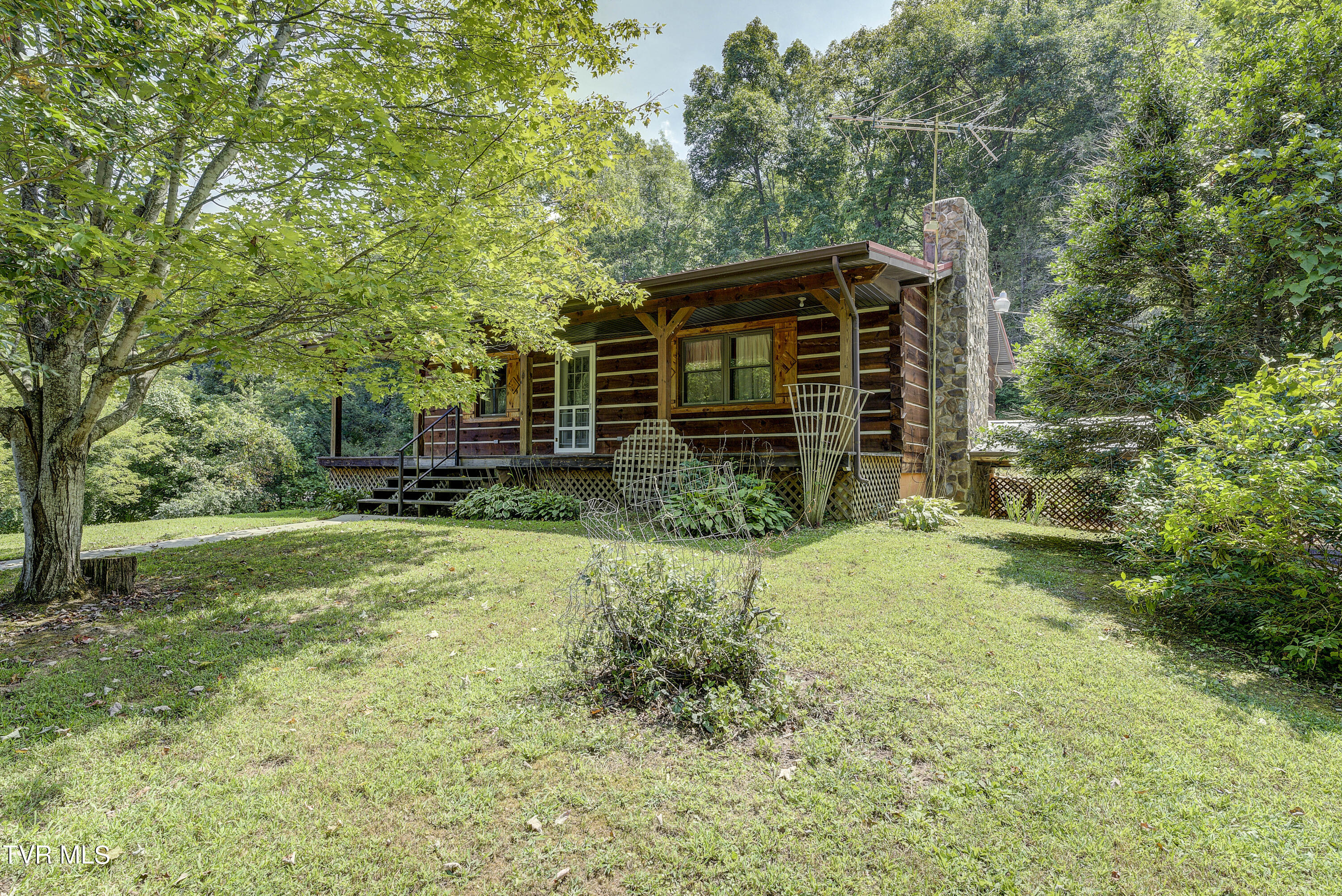 Roaring Creek Rd, Chuckey, TN 37641